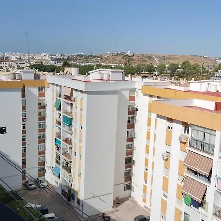Con Vistas Preciosas En Piso Compartido Séjour chez l'habitant Estepona